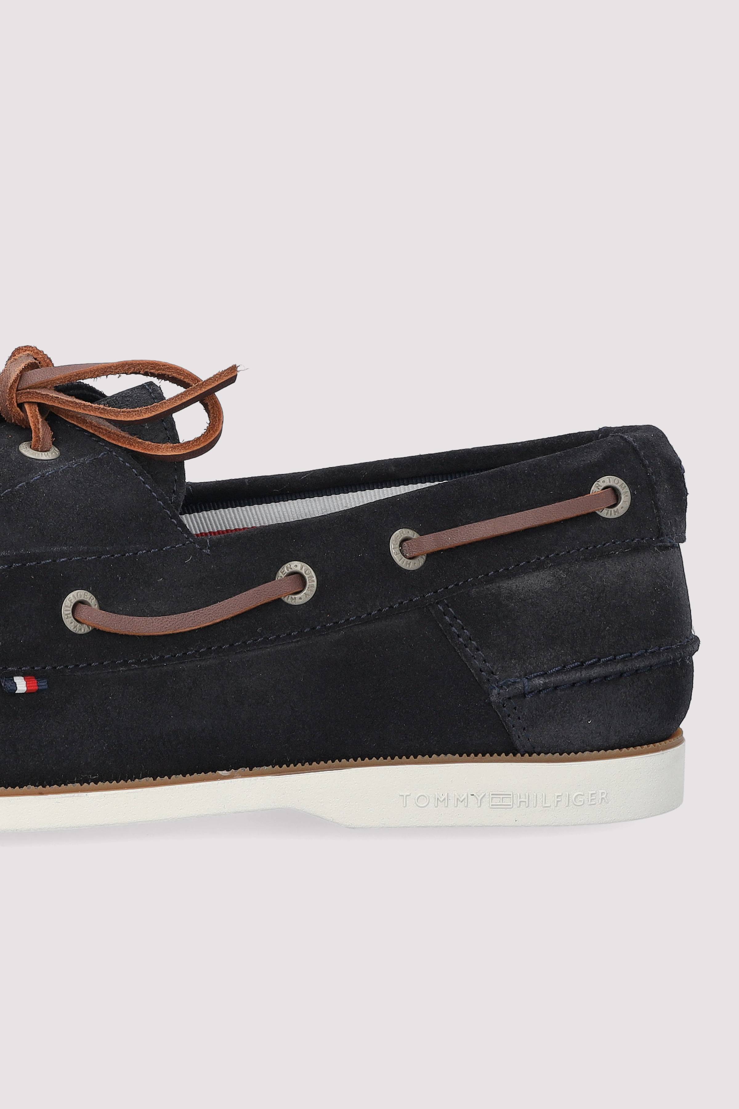 TH BOAT SHOE CORE SUEDE
