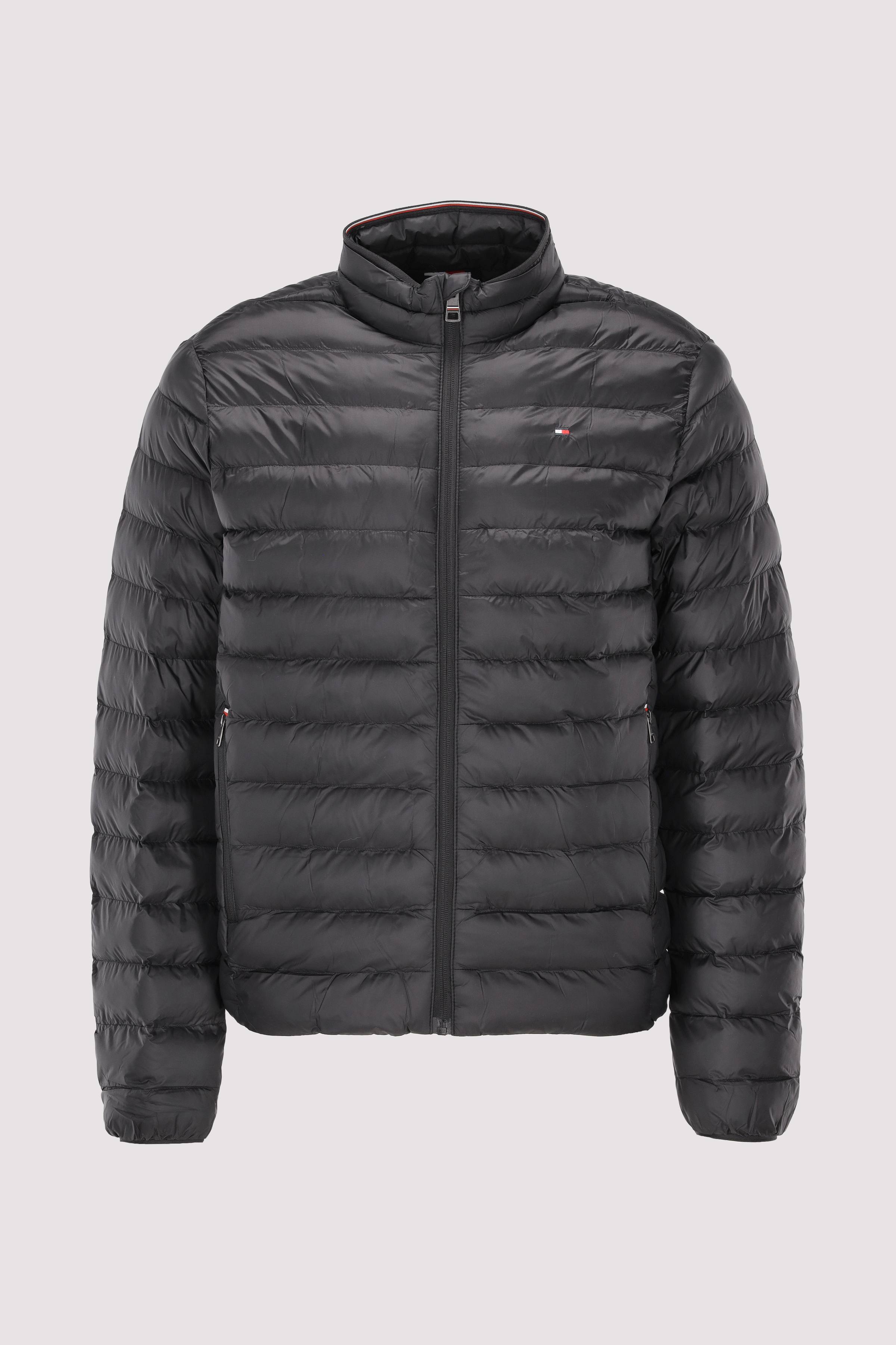 CORE PACKABLE RECYCLED JACKET