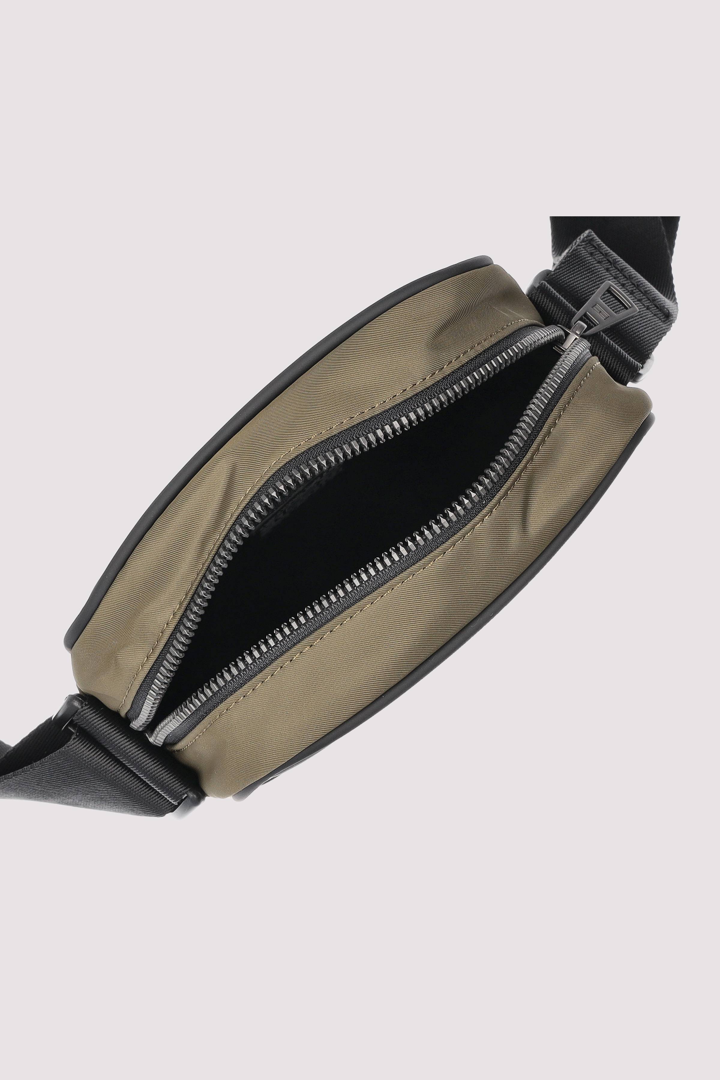 Tommy Hilfiger - TH REPREVE MINI REPORTER