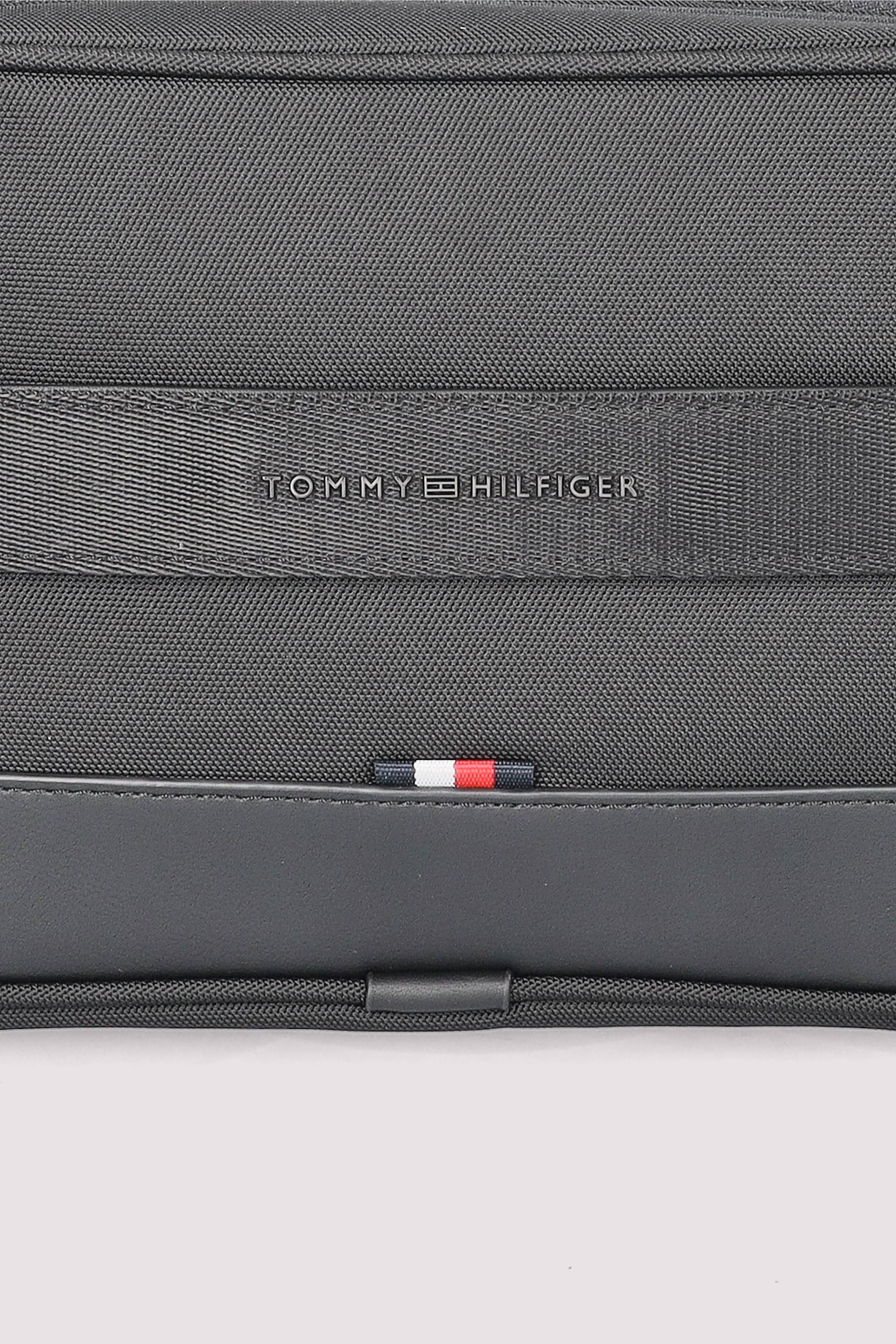 Tommy Hilfiger - TH NYLON TRAVEL WASHBAG Tommy Hilfiger - TH NYLON TRAVEL WASHBAG