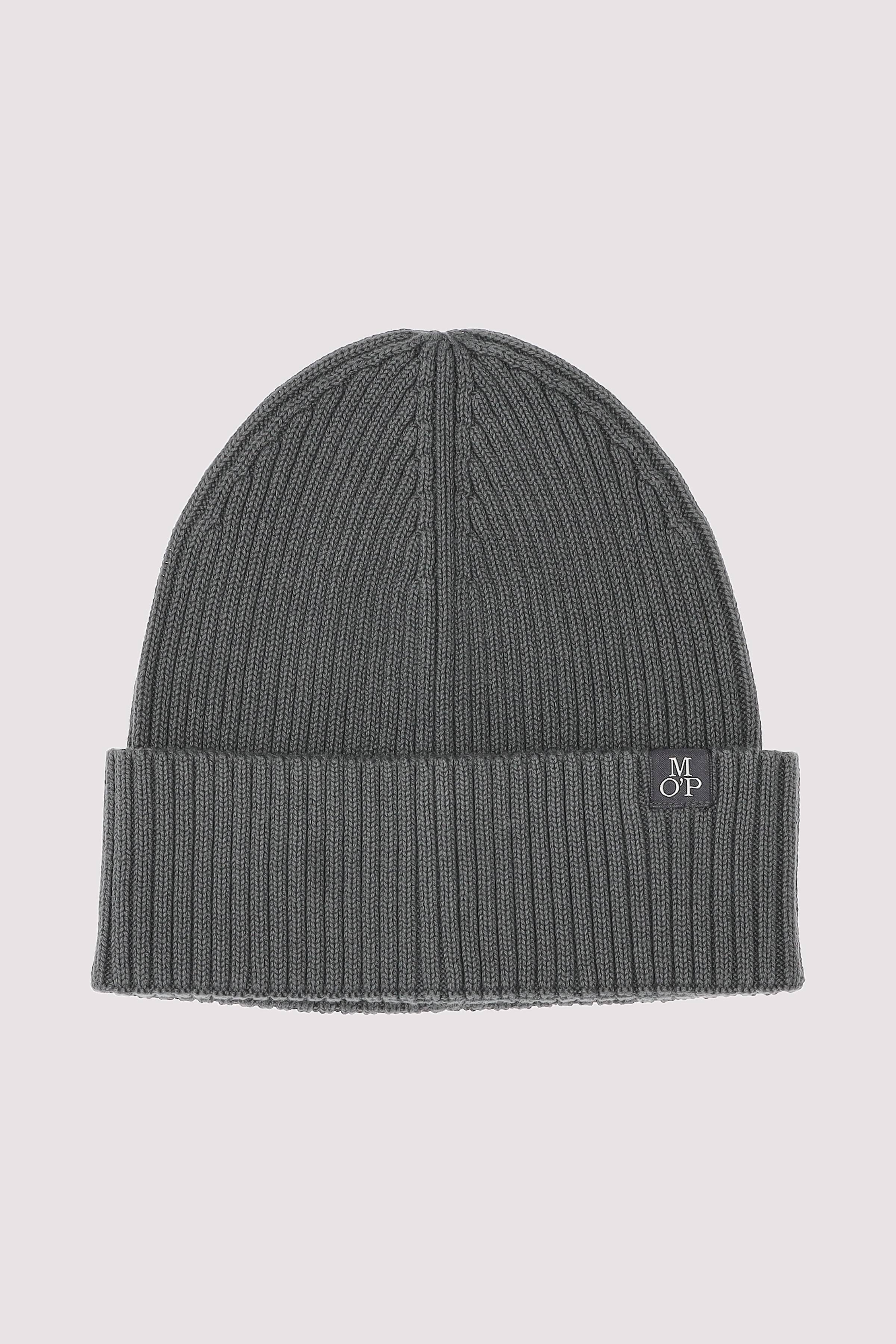 Hat, knitted, solid rib