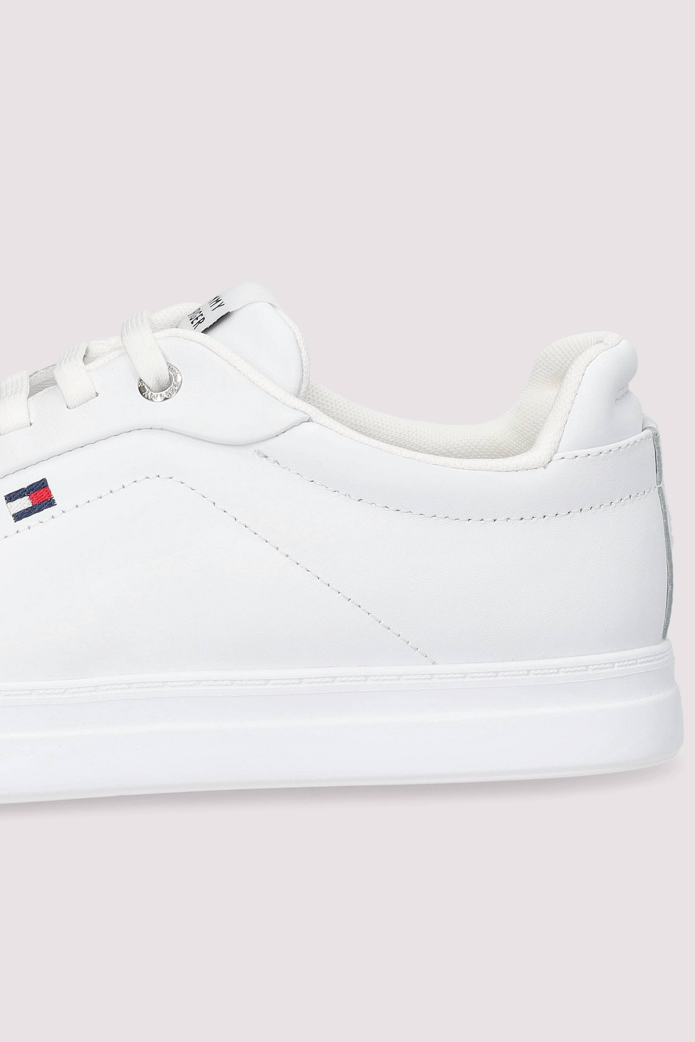 ICON COURT LIGHT ESS