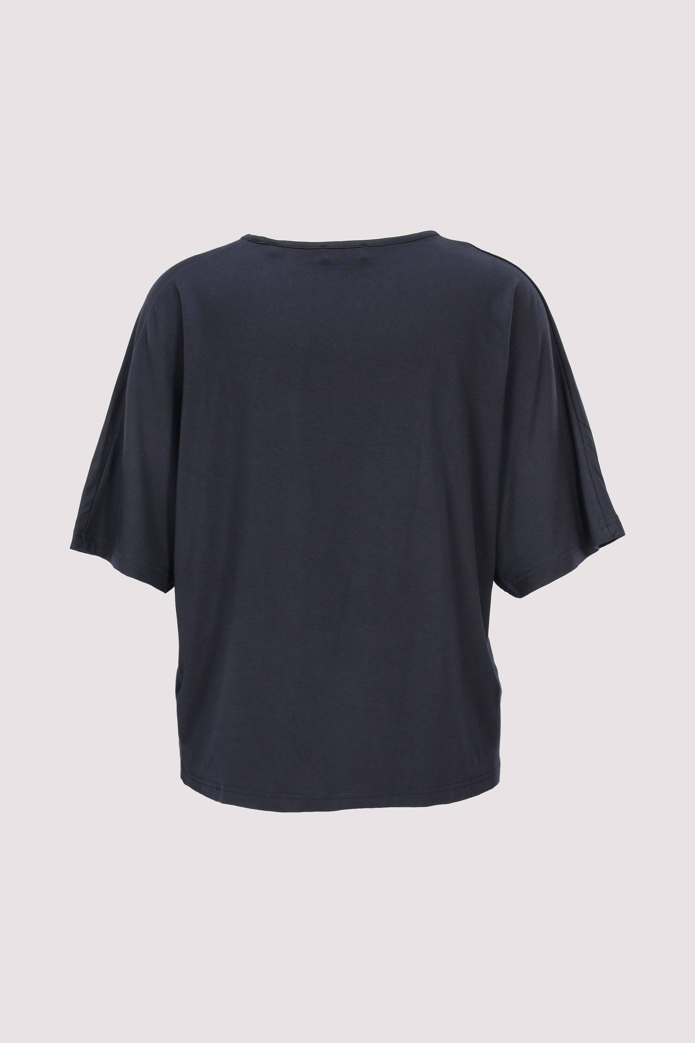 T-shirt, cut on sleeve